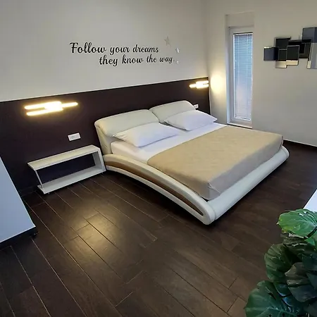 Sunny Spell With Free Parking And Garden 3*